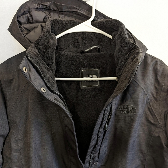 The North Face Ski Jacket - Picture 6 of 12